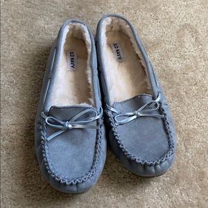 New! Old Navy cozy gray moccasin slippers